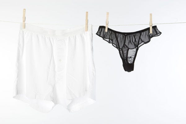 What does no strings attached mean in a relationship